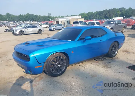 2023 Dodge Challenger R/T Scat Pack z USA, uszkodzony, nr VIN 2C3CDZFJ8PH637797